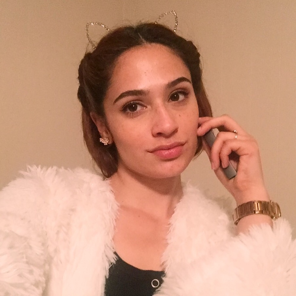 Meet your Posher, Lourdes